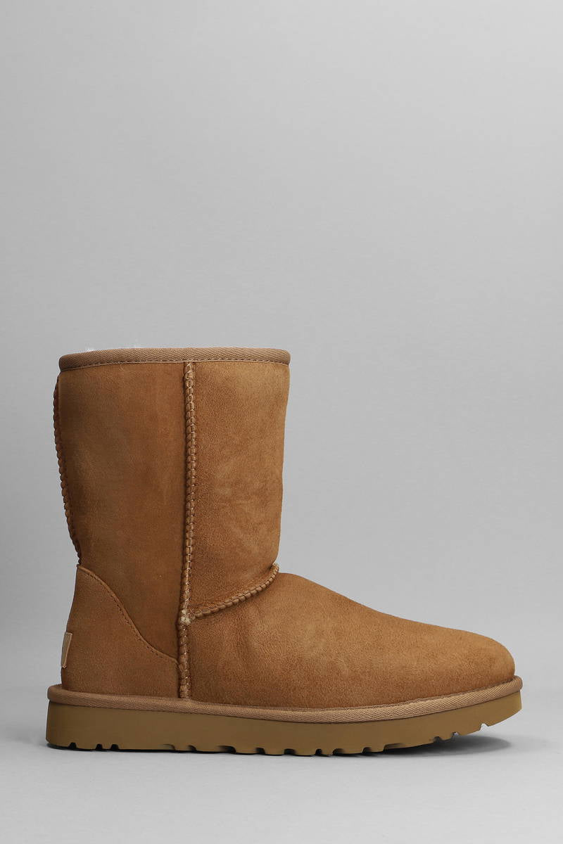 UGG Stivali Classic Short II